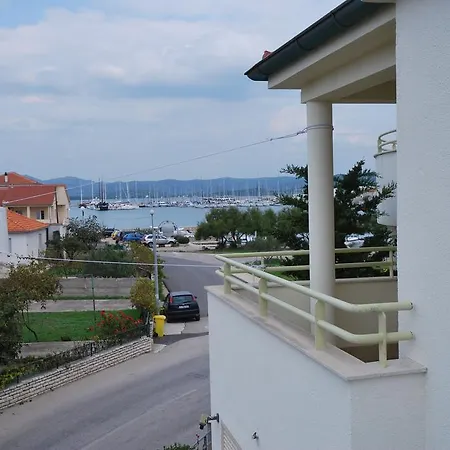 Nautica * Betina (Sibenik-Knin)