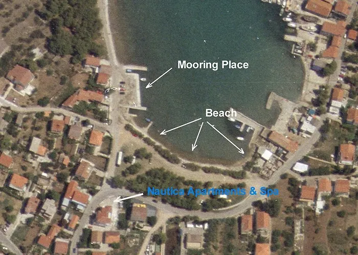 Nautica * Betina (Sibenik-Knin)