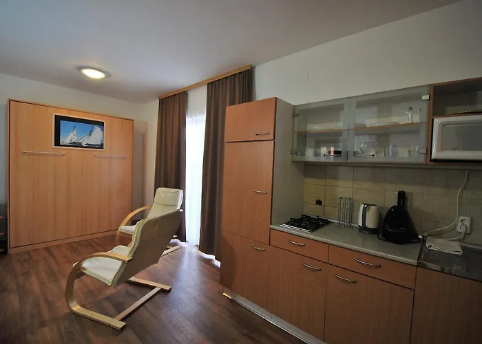 Nautica * Betina (Sibenik-Knin)